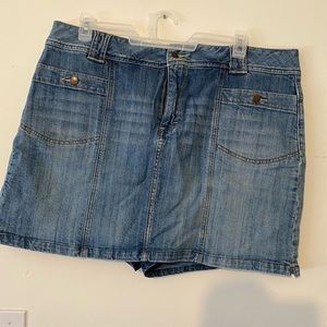 Jean skort